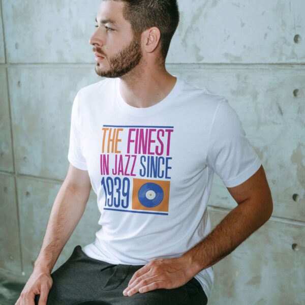 Stylish t-shirt with 'The Finest in Jazz Since 1939' graphic, featuring a vinyl record design, perfect for jazz enthusiasts and vintage music lovers.