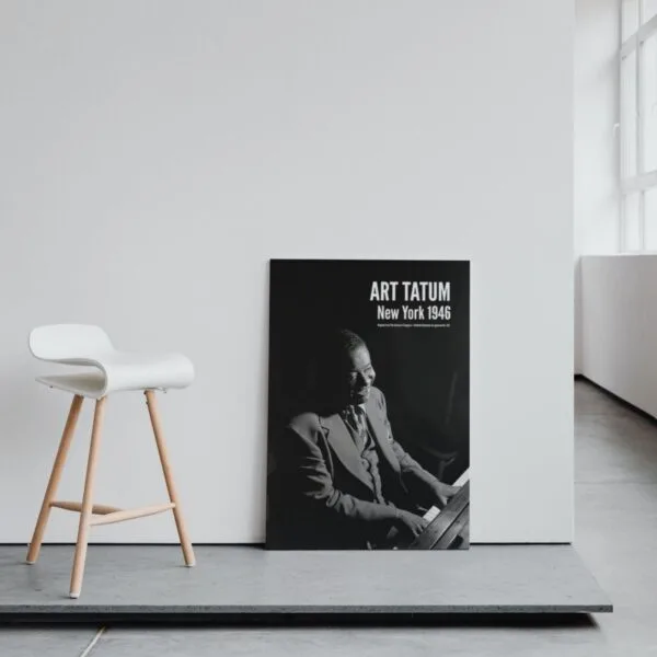 Art Tatum jazz poster with a vintage black-and-white portrait of the legendary pianist at the piano, taken by William P. Gottlieb in New York. A must-have for jazz lovers, music history fans, and vintage decor collectors. Perfect for home or studio.