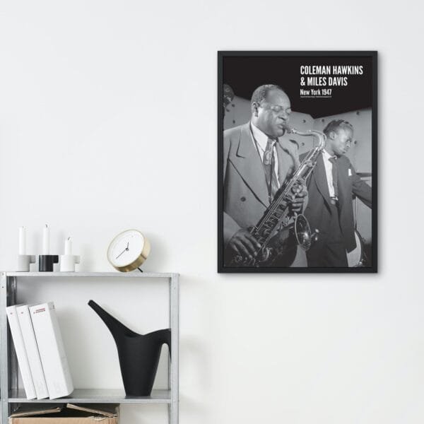 Wayne Shorter Jazz Poster – Amsterdam 1959. Vintage black-and-white photo of the legendary saxophonist, perfect for jazz lovers, music decor, and collectors. Ideal wall art for studios, living rooms, and offices.