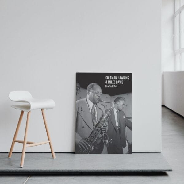 Wayne Shorter Jazz Poster – Amsterdam 1959. Vintage black-and-white photo of the legendary saxophonist, perfect for jazz lovers, music decor, and collectors. Ideal wall art for studios, living rooms, and offices.