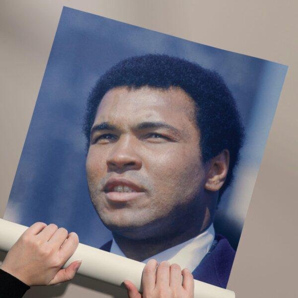 Muhammad Ali Motivational Quote Wall Art – Monday Motivation Poster, Iconic Boxing Legend Print, Inspirational Decor